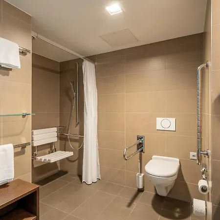 Artos 3* إنترلاكن