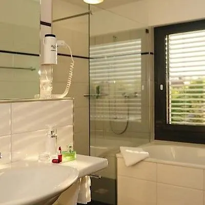 Hotel Artos 3*