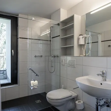 Artos 3* אינטרלאקן