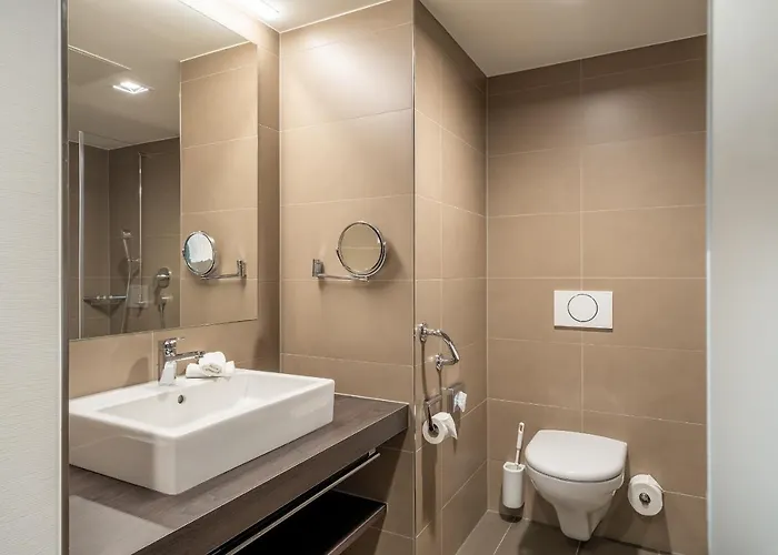 Artos Hotel 3*