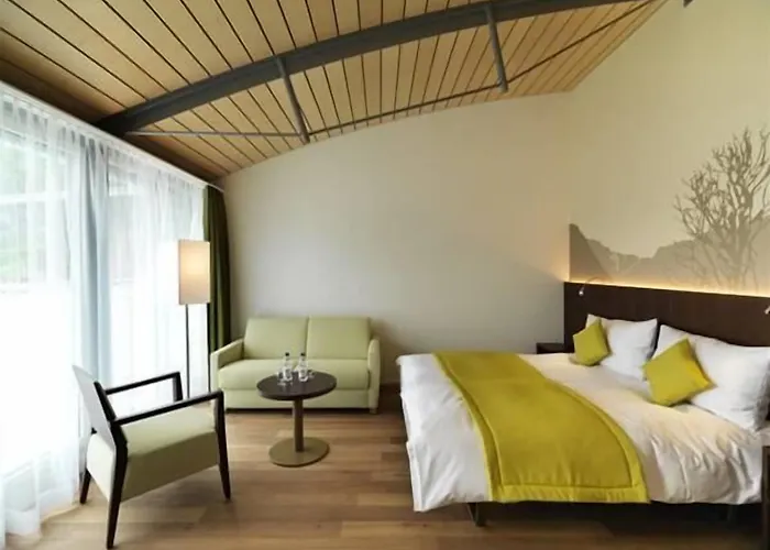 Artos Hotel 3*